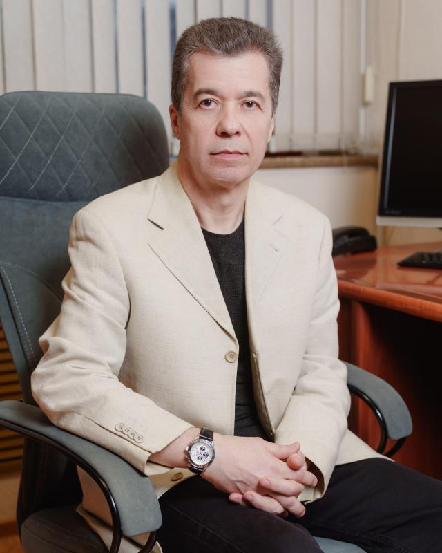 ЭВЕРЕСТ ИГОРЬ АЛЕКСЕЕВИЧ